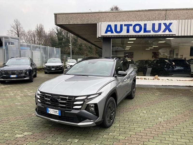 Nuova Hyundai Tucson 179 CV (131 kW) 2026 Shimmering silver met SUV