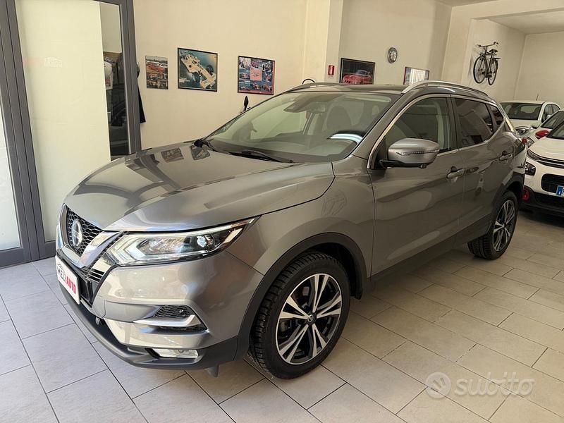 Gebraucht Nissan Qashqai 360º 110 PS (80 kW) 2018 Grau SUV