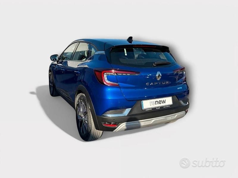 Usata Renault Captur Intens 160 CV (117 kW) 2021 Blu SUV