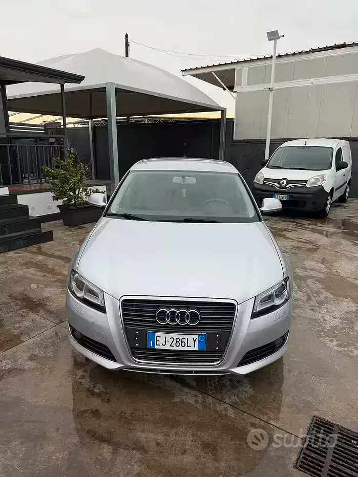 Usata Audi A3 Sportback Ambition 140 CV (102 kW) 2011 Grigio Utilitaria