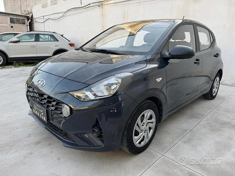 Usata Hyundai i10 Prime 67 CV (49 kW) 2022 Grigio Utilitaria