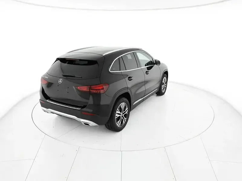 Nuova Mercedes GLA200 Progressive 150 CV (110 kW) 2026 Nero SUV
