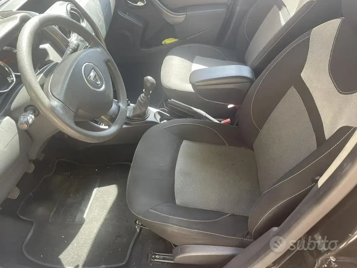 Usata Dacia Duster 109 CV (80 kW) 2016 Nero SUV