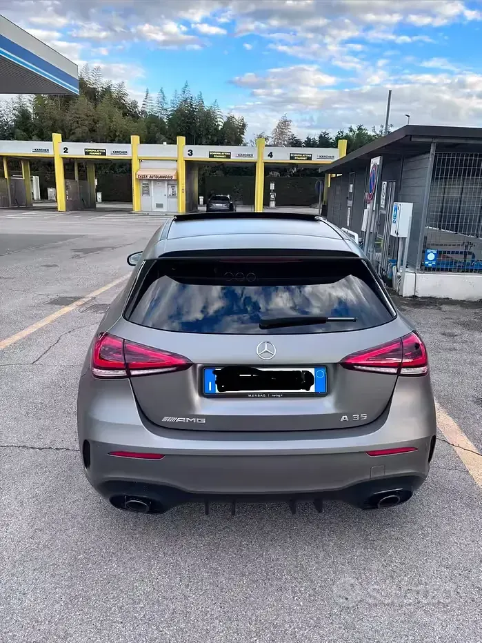 Begagnad Mercedes A35 AMG AMG 306 HK (225 kW) 2019 Grå Sedan