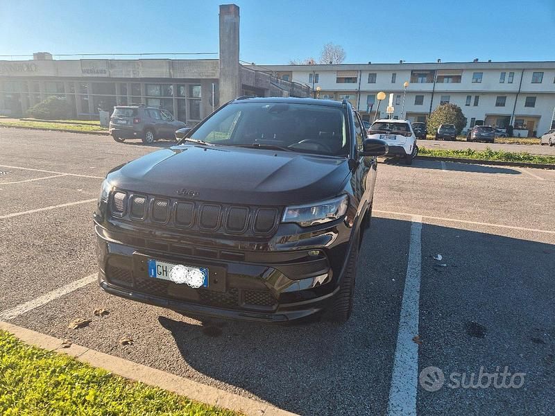 Usata Jeep Compass Night Eagle 131 CV (96 kW) 2022 Nero SUV