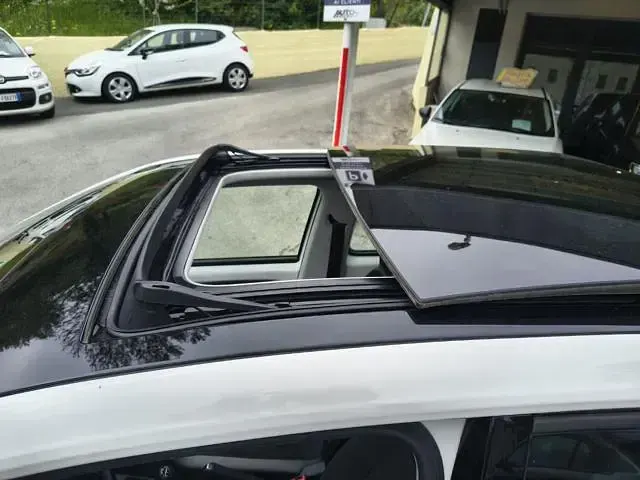 Gebraucht VW up! high up! 75 PS (55 kW) 2019 Weiß Kleinwagen