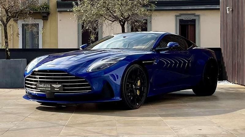 Blu met Usata 2024 Aston Martin DB12 Coupé | 248.000 € - Immagine 1/4