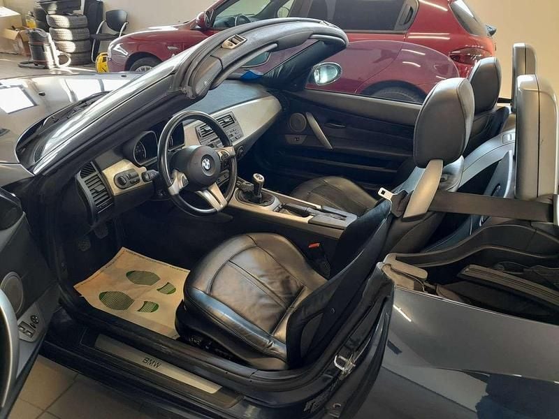 Usata BMW Z4 231 CV (169 kW) 2004 Blu/azzurro Cabrio