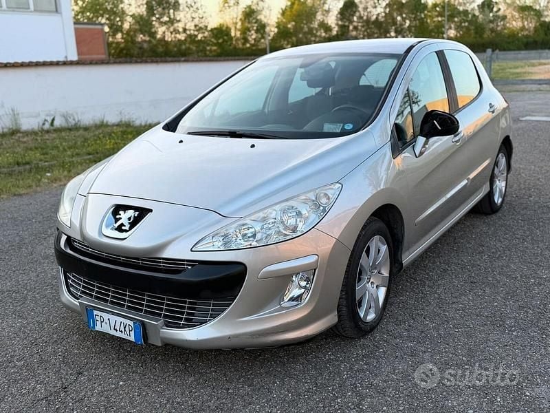 Usata Peugeot 308 90 CV (66 kW) 2008 Grigio Berlina