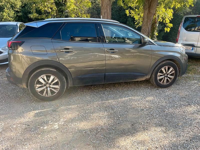 Usata Peugeot 3008 120 CV (88 kW) 2019 Grigio Berlina