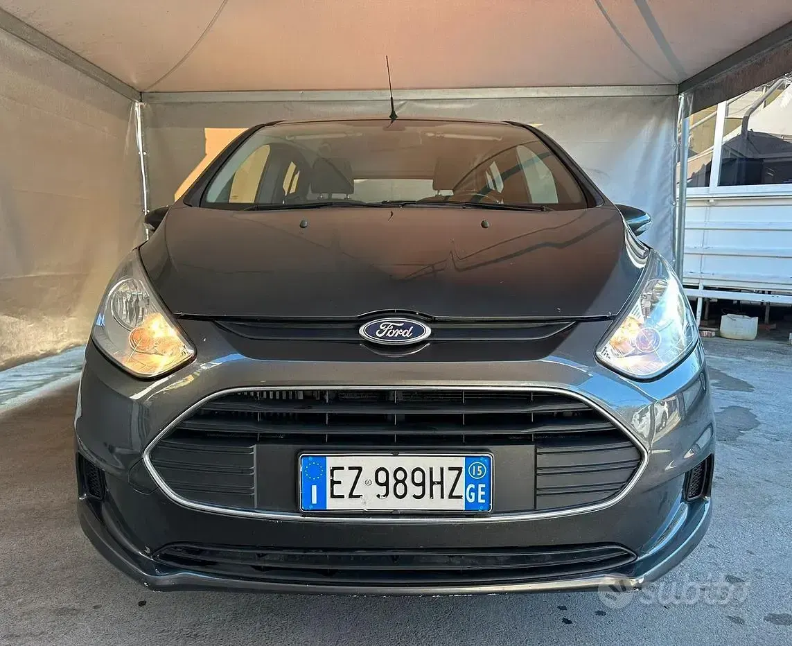Usata Ford B-MAX Business Edition 100 CV (73 kW) 2015 Grigio Monovolume