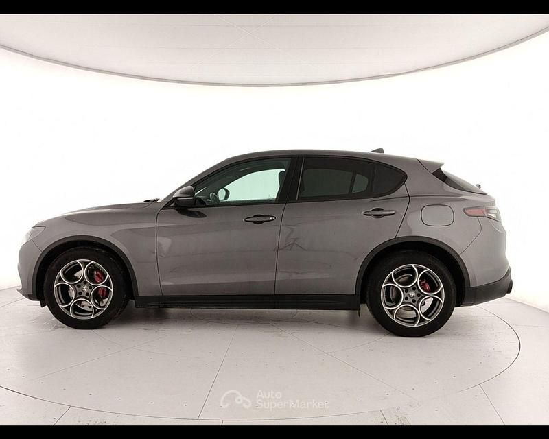 Usata Alfa Romeo Stelvio Sprint 160 CV (117 kW) 2024 Nero SUV