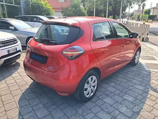 Usata Renault Zoe Life 80 kW (109 CV) 2022 Rosso Utilitaria