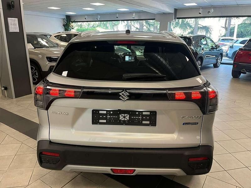 Usata Suzuki SX4 S-Cross 116 CV (85 kW) 2024 Argento SUV