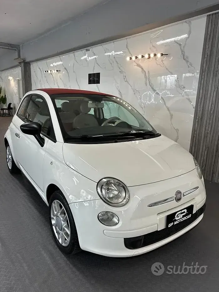 Usado Fiat 500C Rock 69 CV (50 kW) 2011 Blanco Descapotable