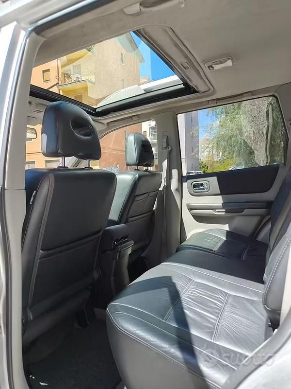 Usata Nissan X-Trail 136 CV (100 kW) 2006 Grigio SUV