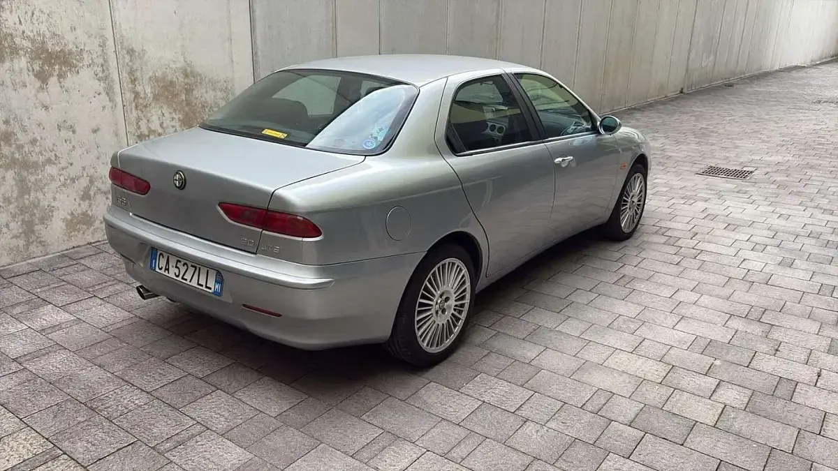 Usata Alfa Romeo 156 Progression 165 CV (121 kW) 2002 Grigio Berlina