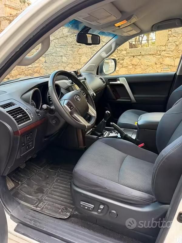 Usata Toyota Land Cruiser 2015 Bianco Station wagon