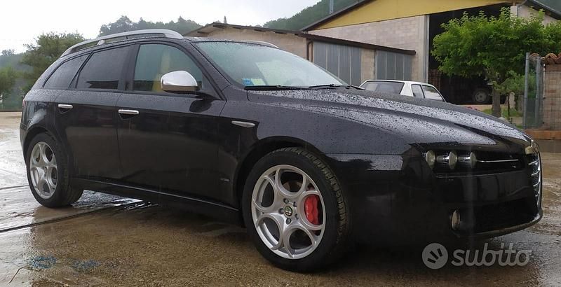 Usata Alfa Romeo 159 2012 Nero Station wagon