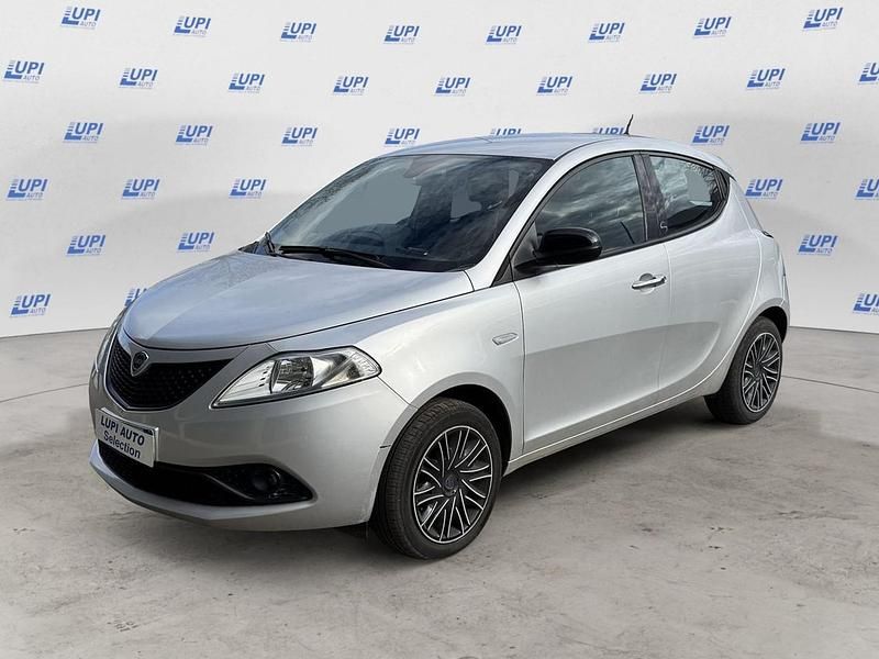 Argento Usata 2021 Lancia Ypsilon Gold Due volumi | 7900 € (Super prezzo) - Immagine 1/4
