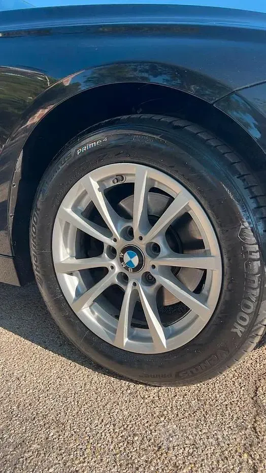 Usata BMW 318 Efficient Dynamics 150 CV (110 kW) 2017 Nero Station wagon