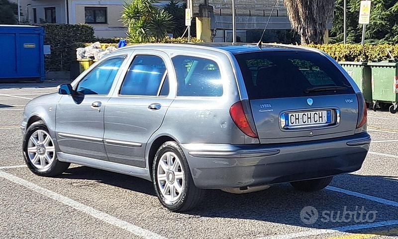 Usata Lancia Lybra 2003 Grigio Station wagon