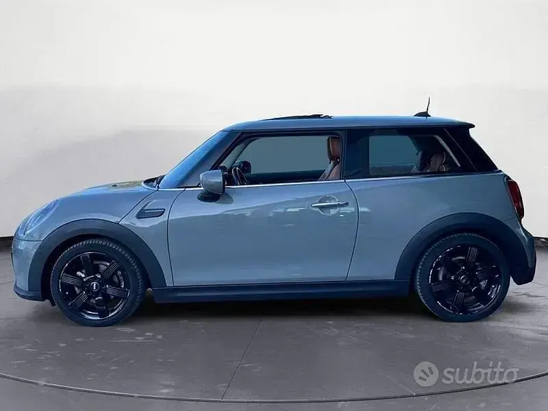 Usata Mini Cooper Classic 136 CV (100 kW) 2022 Grigio Utilitaria