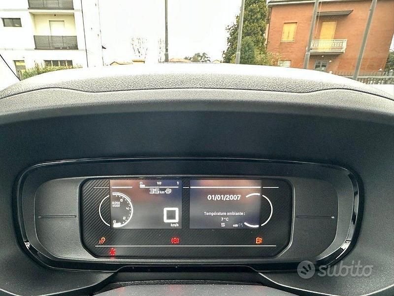 Nuova Fiat Doblò 131 CV (96 kW) 2025 Nero Monovolume