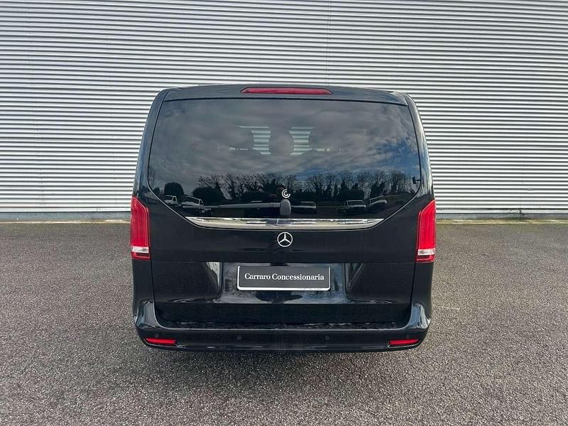Usata Mercedes V220 163 CV (119 kW) 2023 Nero ossidiana Monovolume