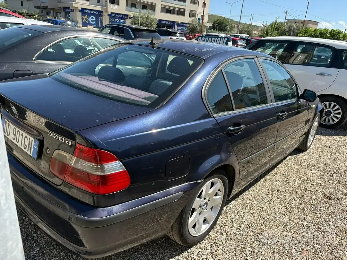 Usata BMW 320 150 CV (110 kW) 2004 Blu Berlina