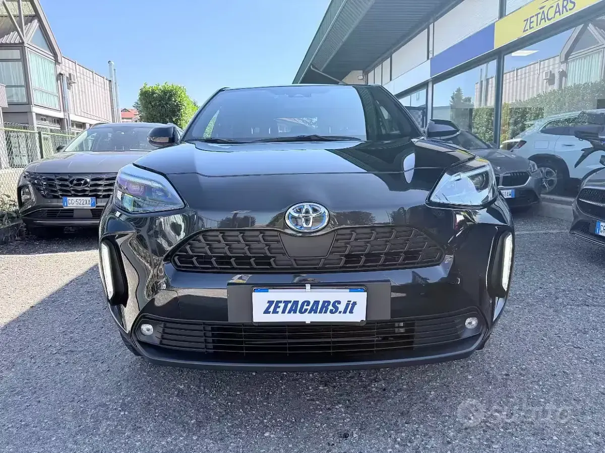 Usata Toyota Yaris Cross Trend 92 CV (67 kW) 2022 Nero SUV