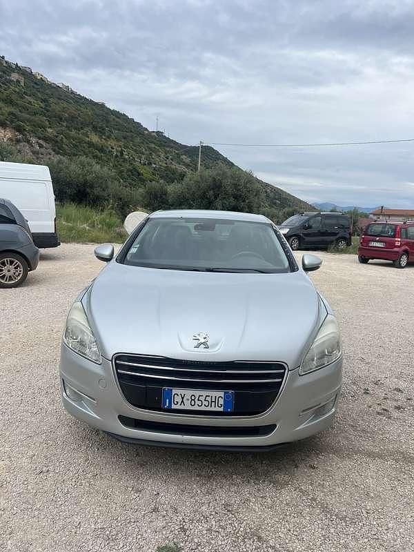 Usata 2011 Peugeot 508 Access Tre volumi | 5000 € (Ottimo prezzo) - Immagine 1/4