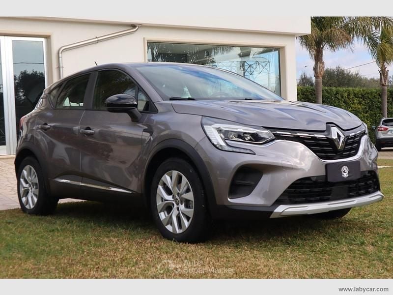 Usata Renault Captur Techno 101 CV (74 kW) 2021 Grigio SUV