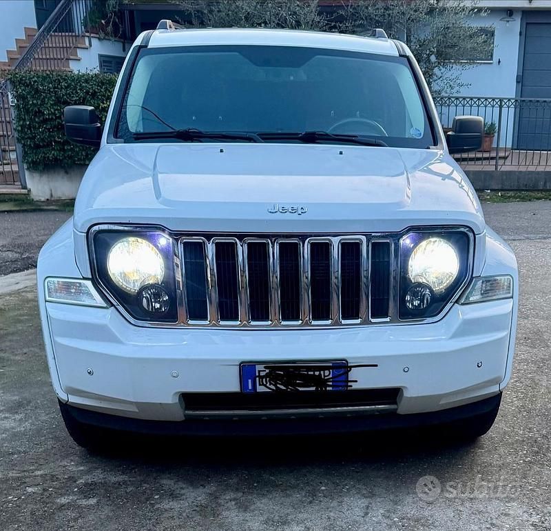 Usata Jeep Cherokee 2013 Bianco SUV
