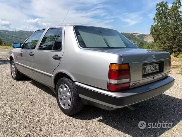 Usata Lancia Thema 120 CV (88 kW) 1988 Berlina
