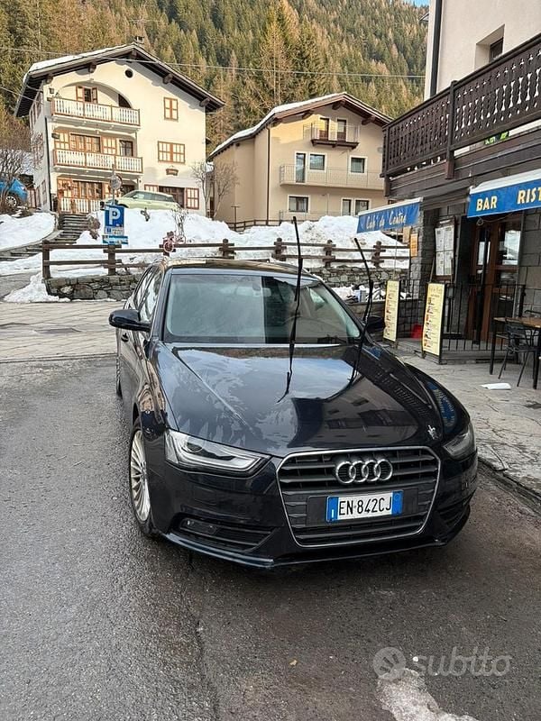 Usata Audi A4 120 CV (88 kW) 2012 Blu Berlina