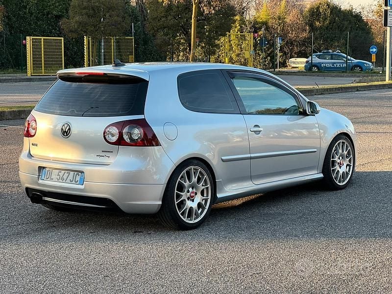 Usata VW Golf V GTI 2008 Grigio Utilitaria