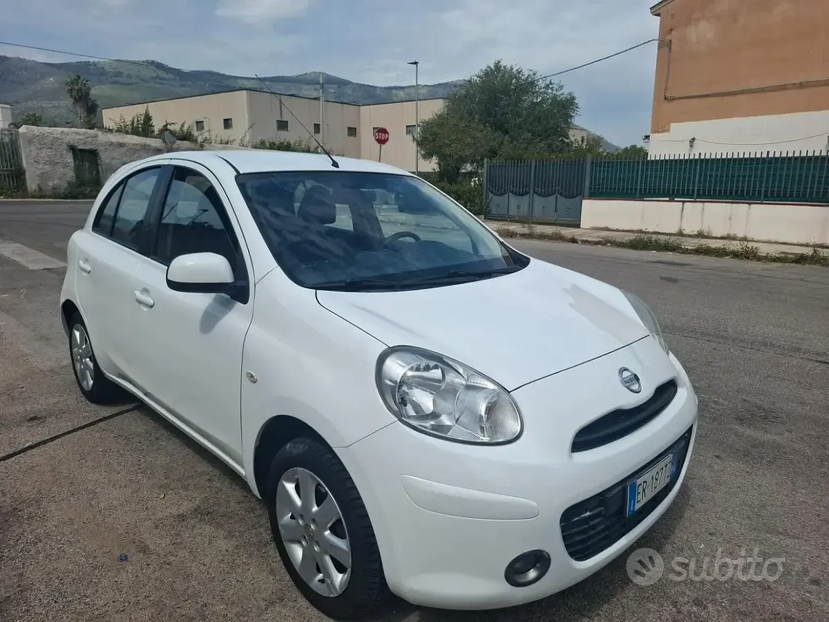 Usata Nissan Micra Acenta 80 CV (58 kW) 2014 Bianco Utilitaria