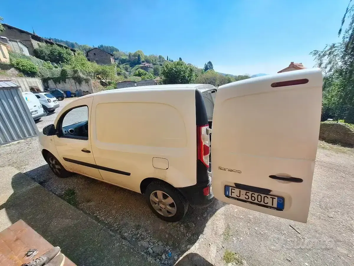 Usata Renault Kangoo 90 CV (66 kW) 2017 Monovolume