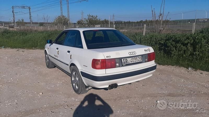 Usata Audi 80 90 CV (66 kW) 1993 Bianco Berlina