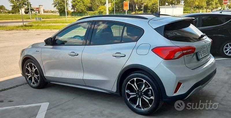 Usata Ford Focus Active 125 CV (91 kW) 2019 Grigio Berlina
