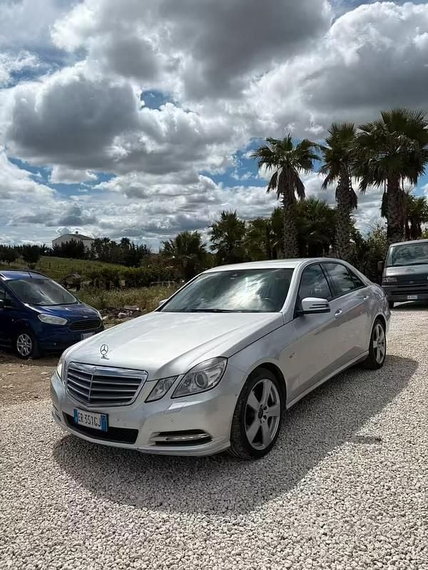 Usata Mercedes E250 Premium 2013 Grigio Berlina