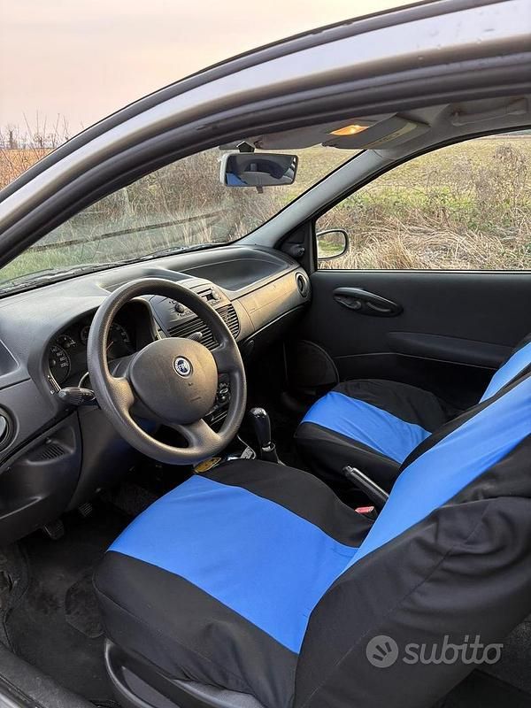 Usata Fiat Punto 2005 Grigio Utilitaria