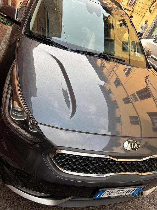Usata Kia Niro Style 141 CV (103 kW) 2019 Grigio SUV