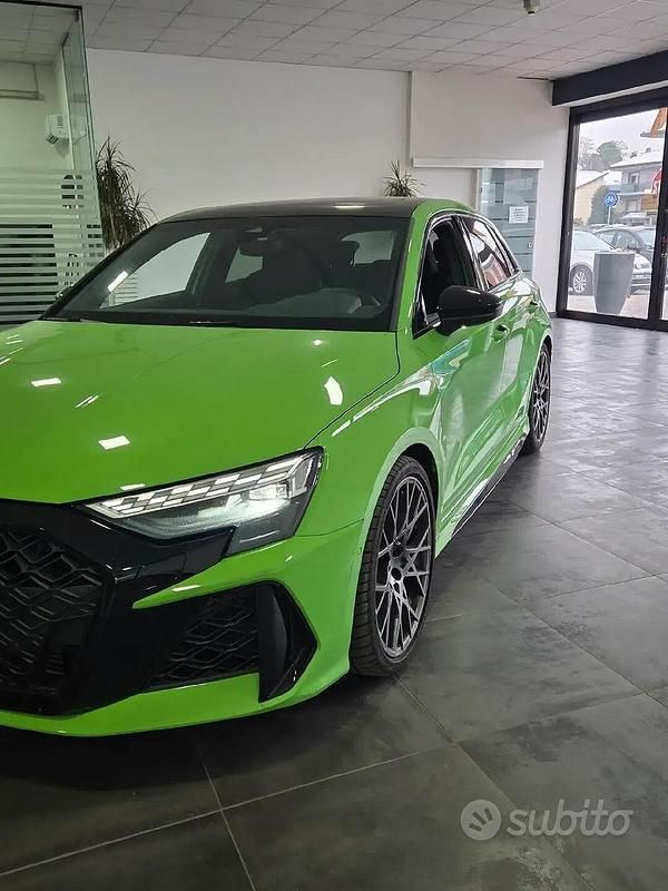 Usata Audi RS3 Ambiente 400 CV (294 kW) 2024 Verde Berlina