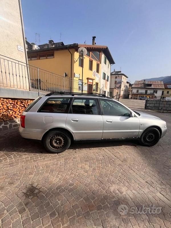 Usata Audi A4 2000 Grigio Berlina