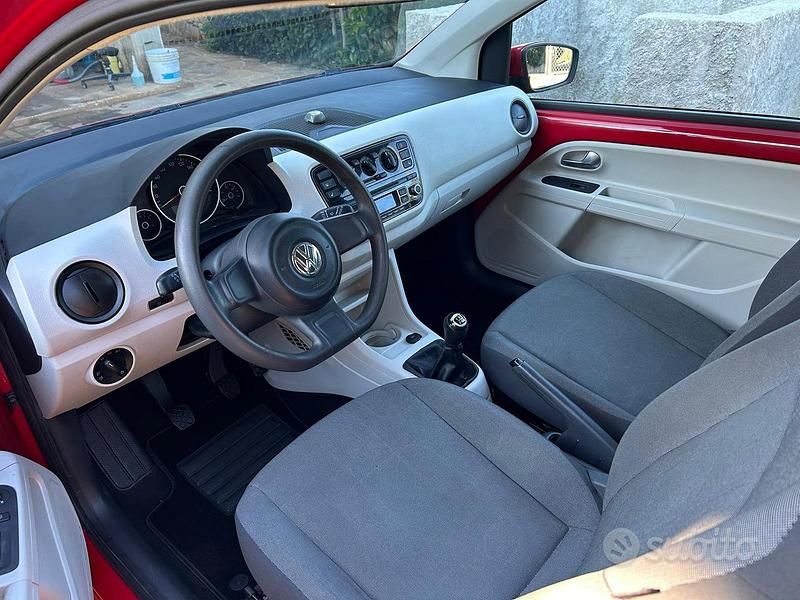 Gebraucht VW up! 60 PS (44 kW) 2012 Rot Kleinwagen