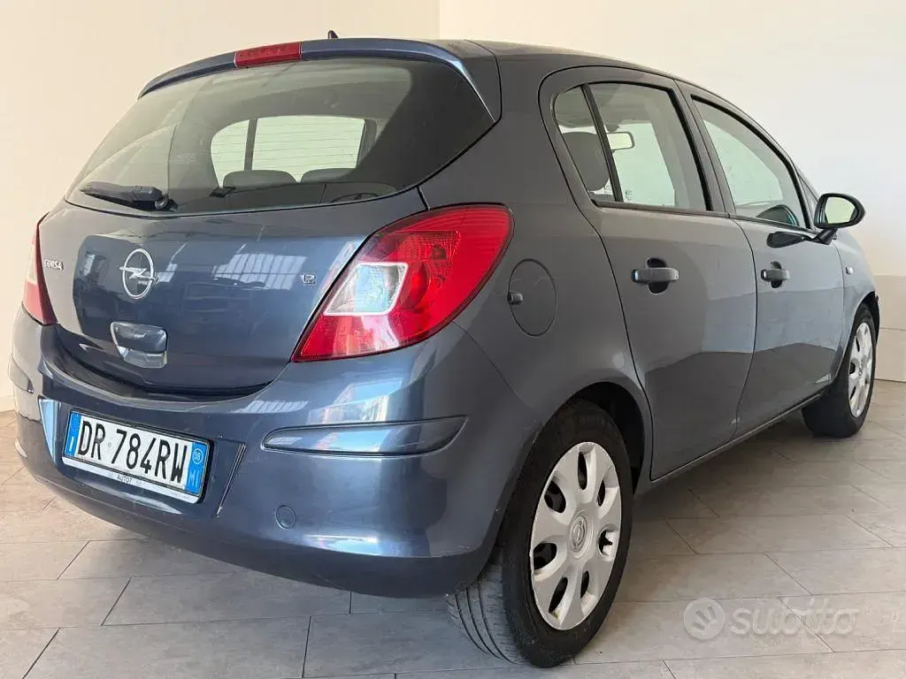 Usata Opel Corsa Cosmo 80 CV (58 kW) 2008 Blu Utilitaria