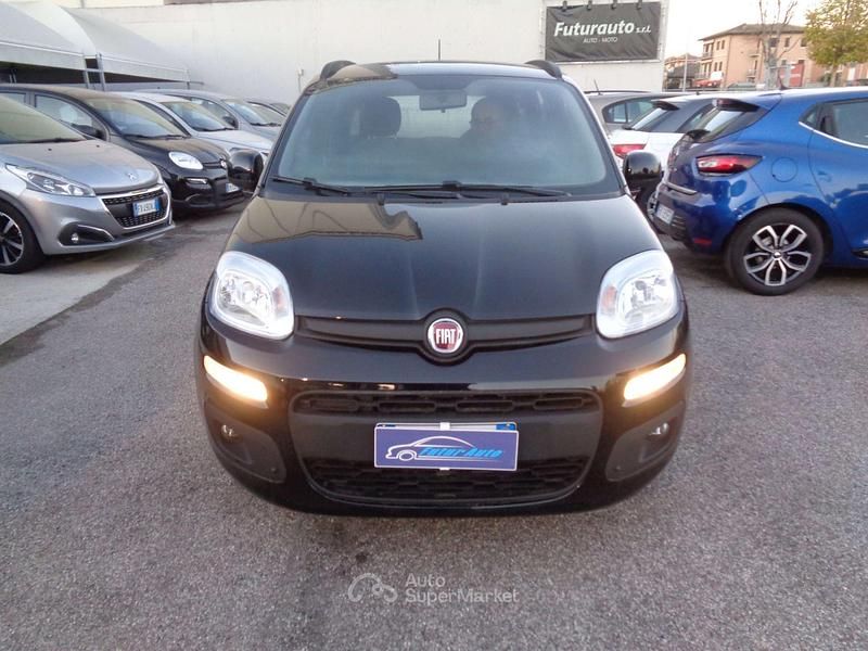 Nero Usata 2021 Fiat Panda Due volumi | 8900 € (Buon prezzo) - Immagine 1/4