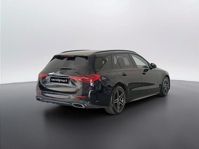Usata Mercedes 200 Premium 163 CV (119 kW) 2022 Nero Station wagon